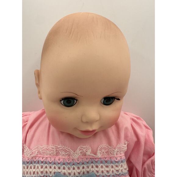 VTG Uneeda Baby Doll MCM 2428 – 1980s – Sleep Eyes, Pink Outfit Booties EXC - Picture 2 of 7